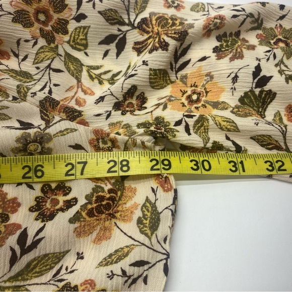 Faherty Floral Blouse in Cream and Brown Women’s LG Tie Neck Elastic at Wrist - Picture 9 of 11